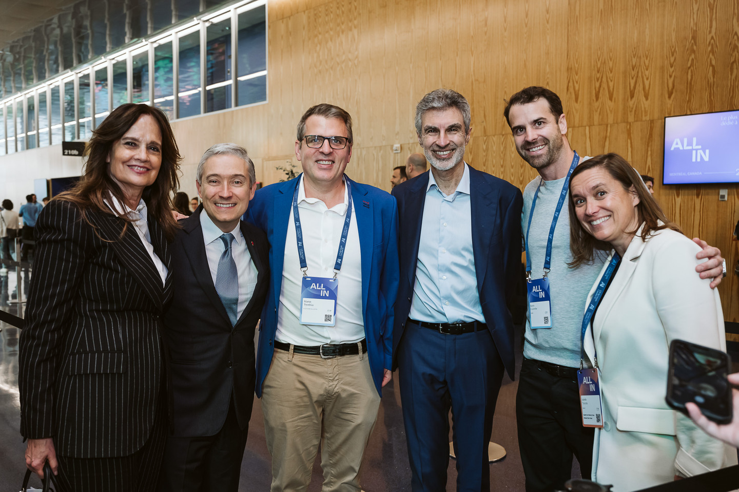 With Mme Desmarais, l'honorable François-Philippe Champagne, Martin Tremblay, Yoshua Bengio, Martin Coulombe, Isabelle Turcotte