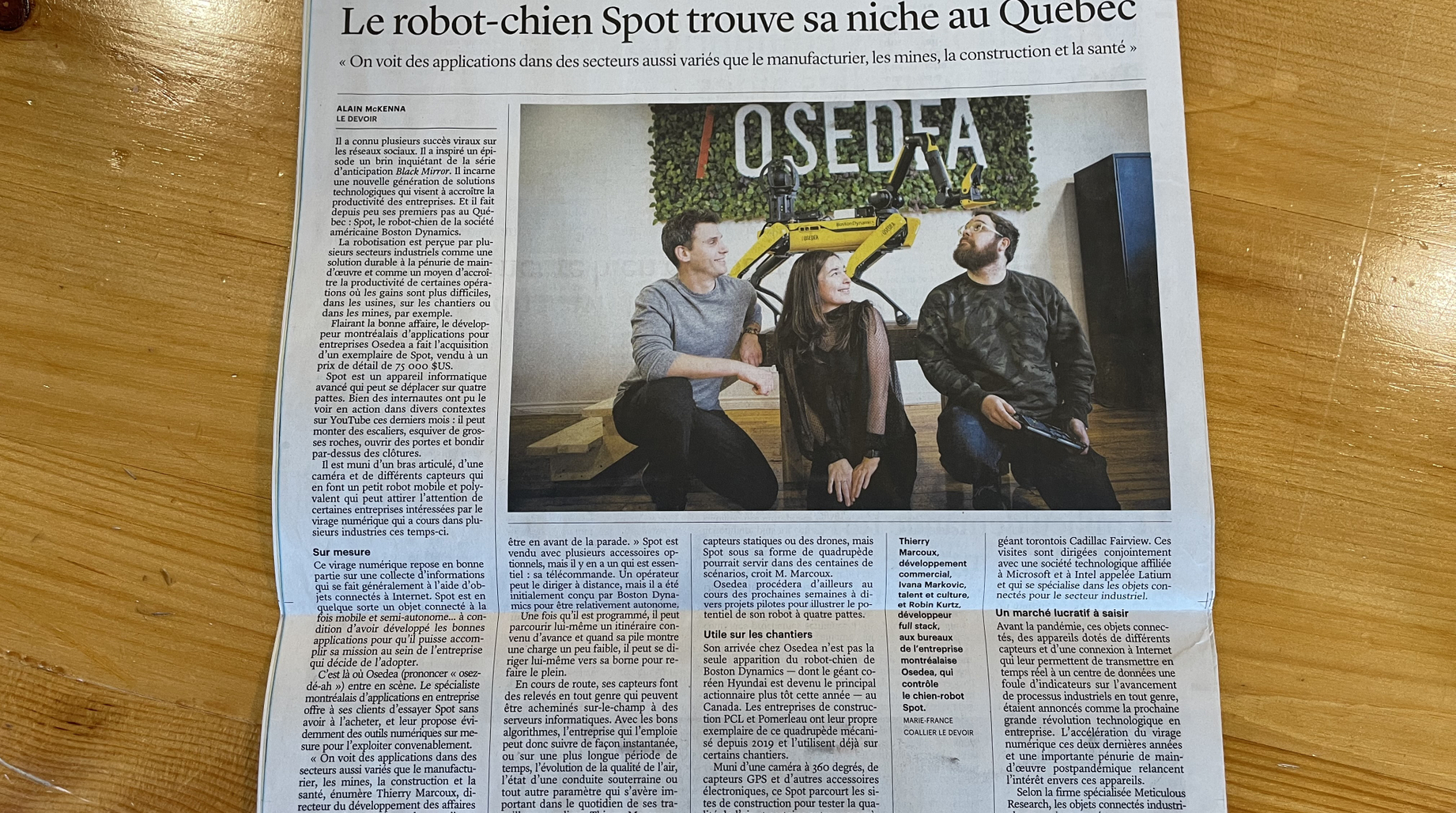 Article in Le Devoir about the Spot robot 